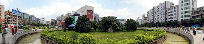 P7030007.JPG (564438 bytes)