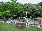 Thumbnail of pic_KM_Law_01.jpg