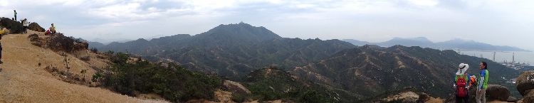 P7100067-1.JPG (995031 bytes)