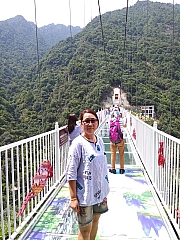 Thumbnail of pic_Thomas_Leung_190.jpg