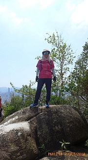 Thumbnail of pic_Apple_Lee_144.jpg