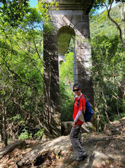 Thumbnail of pic_Sam_Ho_005.jpg