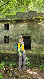 Thumbnail of pic_WaiG_017.jpg