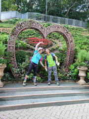 Thumbnail of pic_Lee_Woo_005.jpg