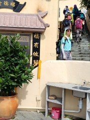 Thumbnail of pic_Lee_Woo_015.jpg