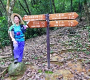 Thumbnail of pic_Lee_Shing_021.jpg