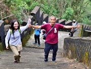 Thumbnail of pic_Lee_Shing_022.JPG