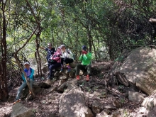 PB230020.jpg (661712 bytes)