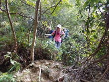 PB230023.jpg (762046 bytes)