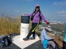 PC280029.jpg (348724 bytes)