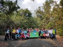 Thumbnail of P222007.jpg