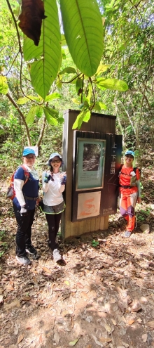 Thumbnail of pic_Derek_Wong_014.jpg