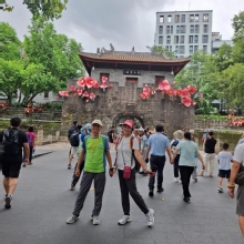 Thumbnail of pic_Joan_Chu_018.jpg